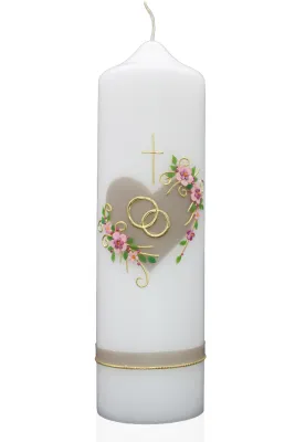 Hochzeitskerze „Herz der Liebe“ Weiße Hochzeitskerze mit taupefarbenem Herz, rosa Blüten und goldenen Eheringen