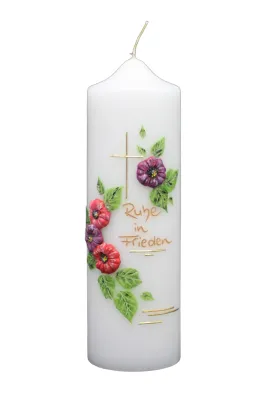 Trauerkerze „Ruhe in Frieden“ mit Kreuz & Mohnblumen Trauerkerze mit Kreuz und Mohnblumen in Rot-Bordeaux – handverziert von Designer-Kerzen.de
