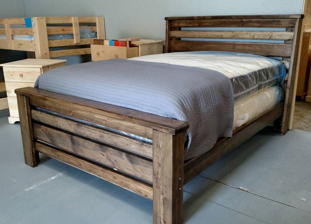 Churchill Style Bed
