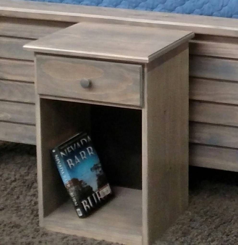 Simple Pine 1-Drawer Nightstand - w/ Finish