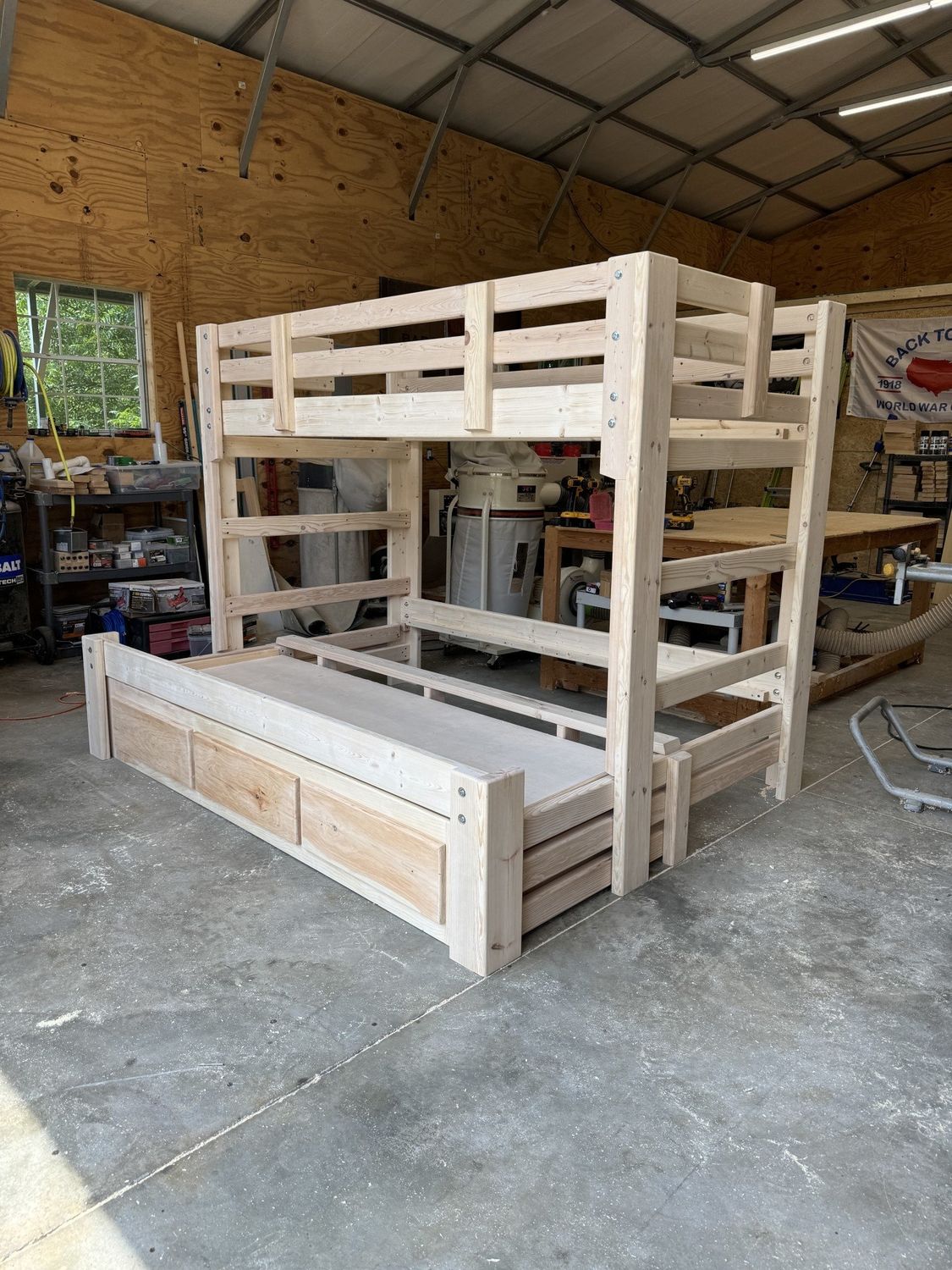 Big Mama Queen Traditional Bunk, Attribute 1: Unfinished, Attribute 2: Twin XL over Queen, Attribute 3: 5.5&#39; Tall