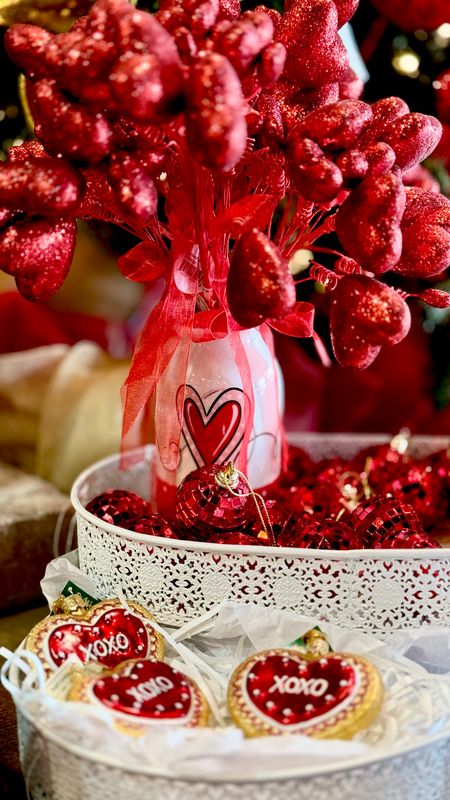 Red Heart Love Vase