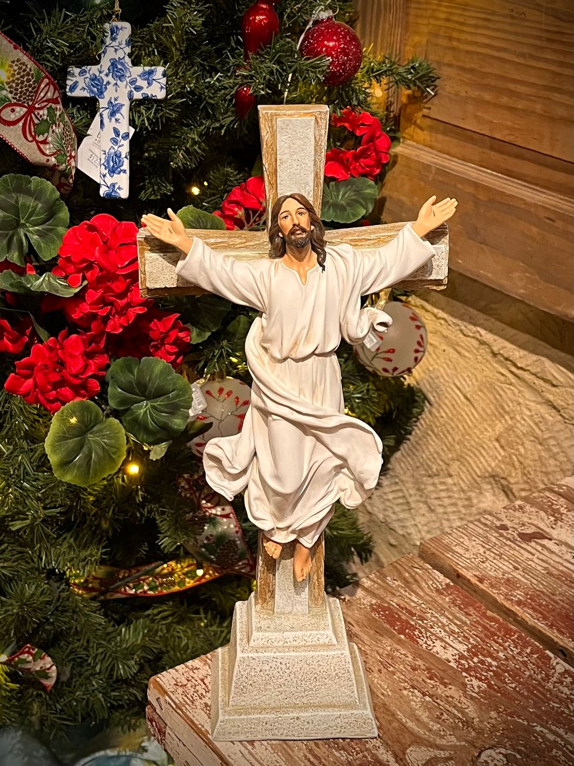 Risen Christ Crucifix Figure