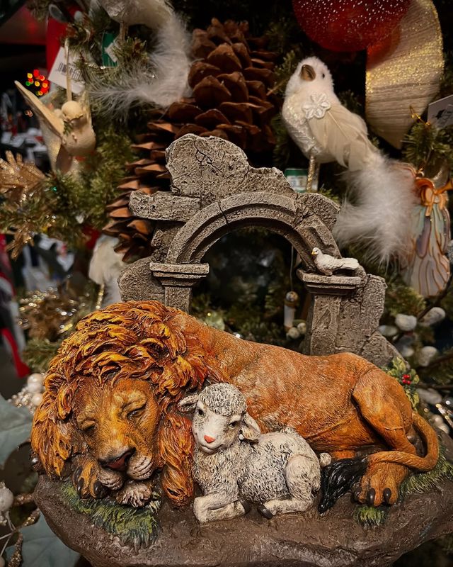 Sleeping Lion and Lamb Figure
