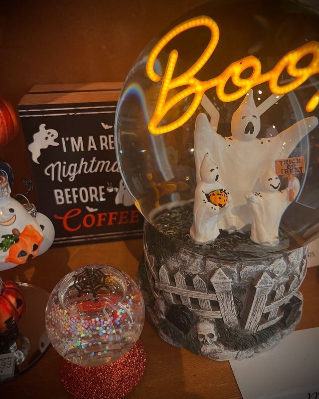 Lit Boo Ghost Snow Globe