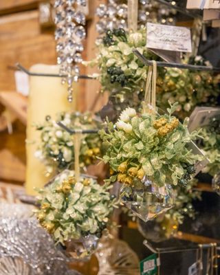 Winter Sage Kissing Krystal