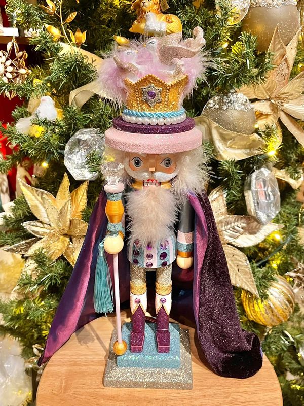 Two Turtle Doves Nutcracker