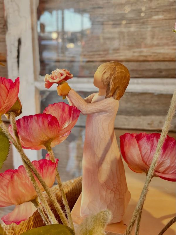 Thank You Girl Offering Pink Flowers Figure
