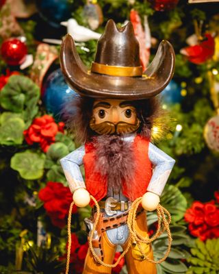 10 Gallon Hat Cowboy Nutcracker