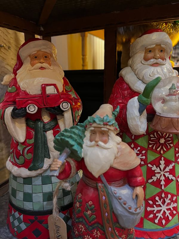 "Highland Holiday" Santa