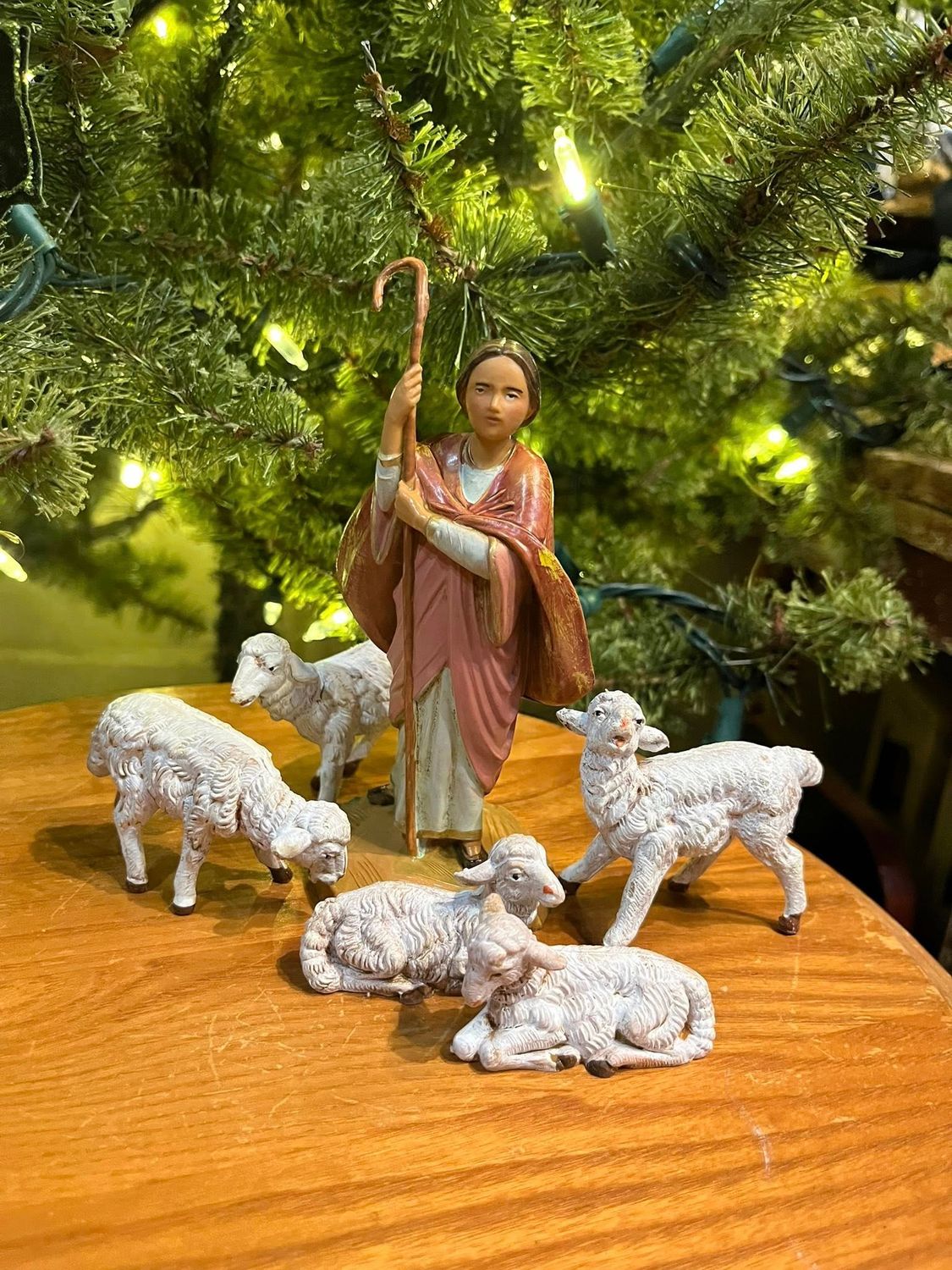 Fontanini Sapphira Shepherdess