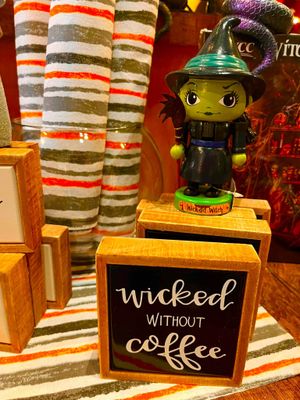 Wicked Elphaba Witch Mini Nutcracker
