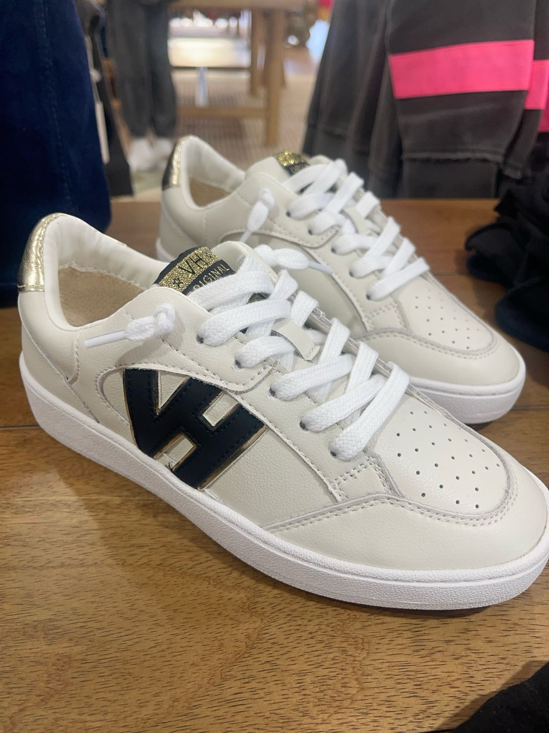 VH Low Top Gold Pop Sneaker