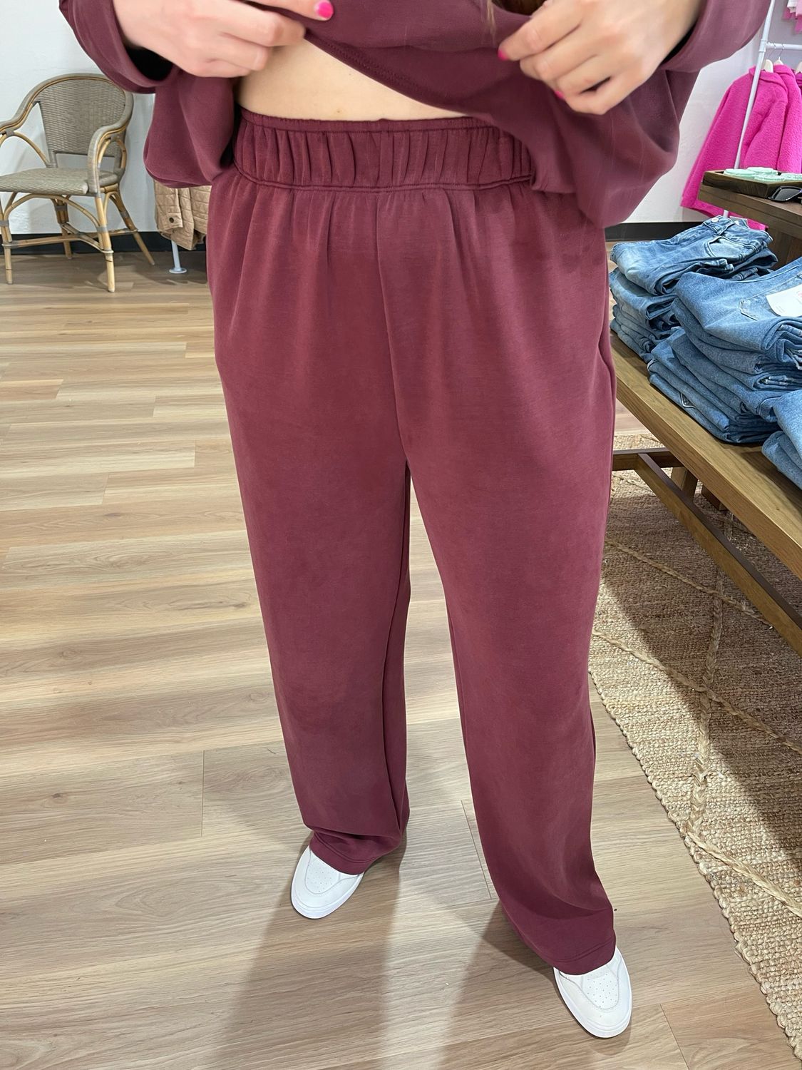 Vital Elastic Waist Sweatpant