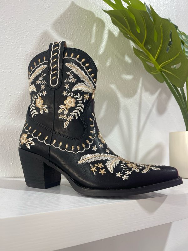 Corral Embroidery Cowboy Boot