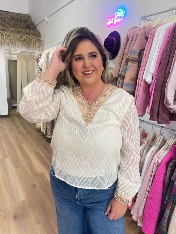 V Neck Contrast Lace Long Sleeve Top