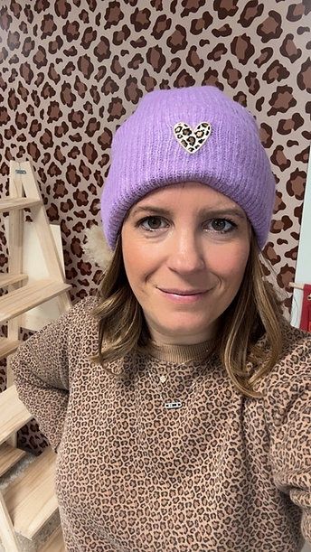Bonnet MAUVE chiné coeur brodé léopard