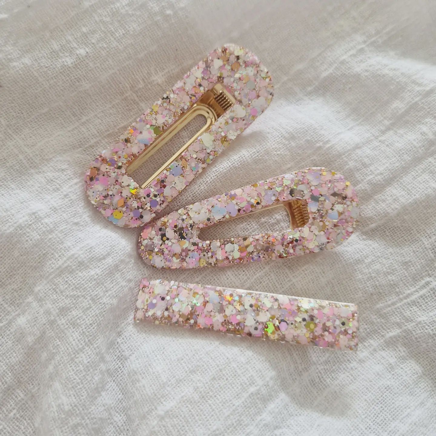 Barrette résine nuage de roses