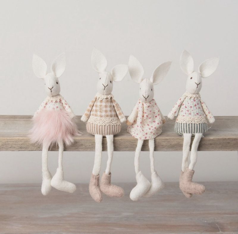 Lapin assis, 18 cm
