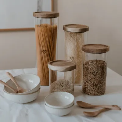 TABLE &amp; CUISINE