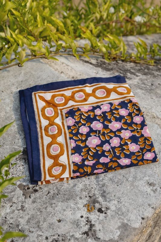 Foulard flower seventies - Mon petit indispensable navy