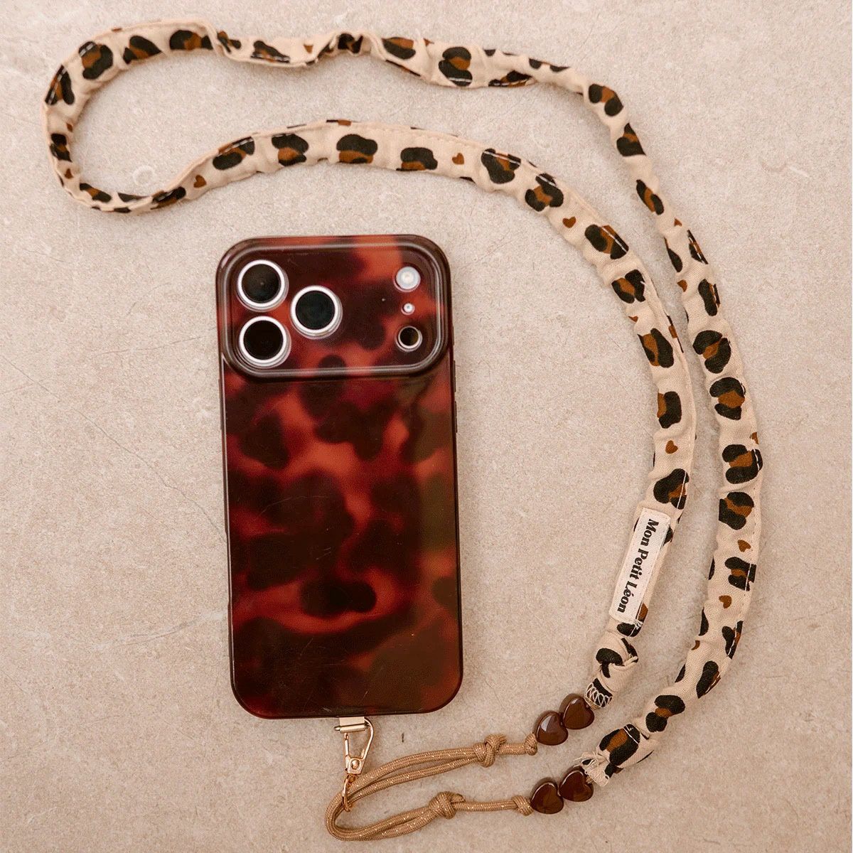 Sangle de téléphone Billie - Léopard Coeur