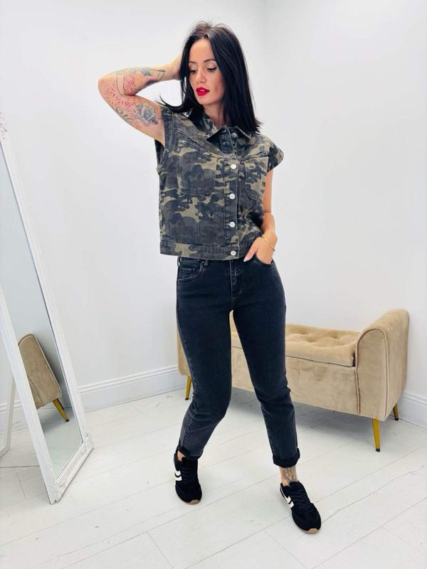 Gilet sans manches en jean camouflage