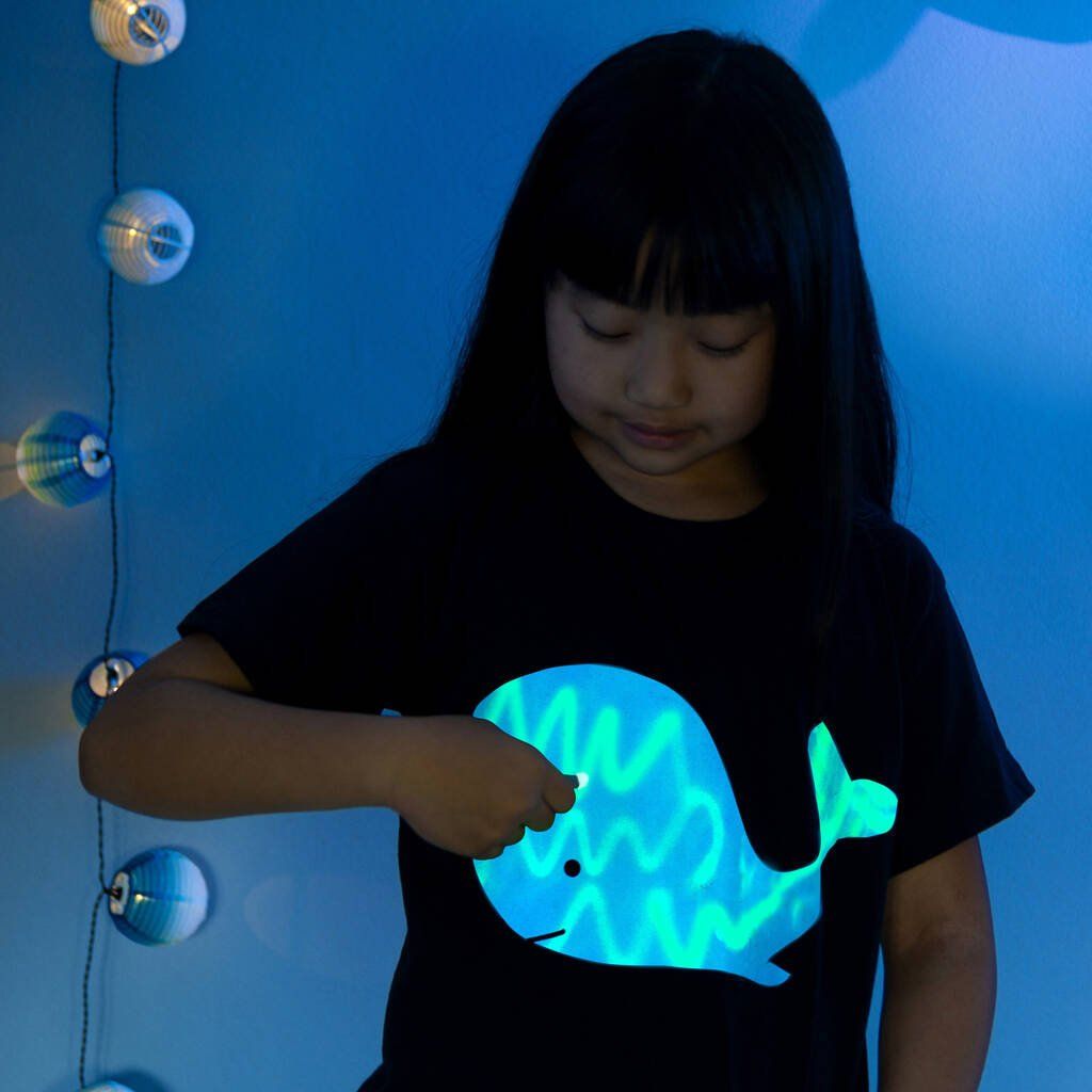 Tee Light/glow up T-shirt 