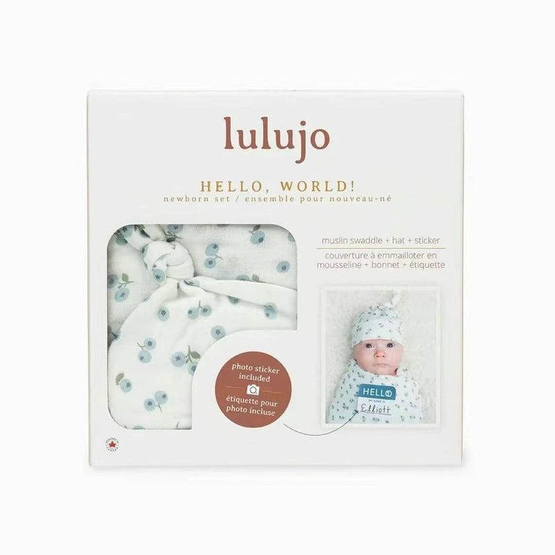 Lulujo Hello World Blanet + Knotted Hat