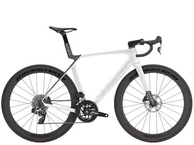 Madone SL 6 AXS Gen 8 M/L -  Gloss Crystal White/Matte Deep Smoke (56)