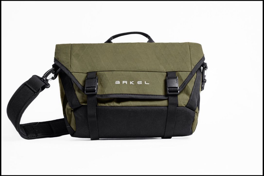 Arkel Wellington Messenger Bag