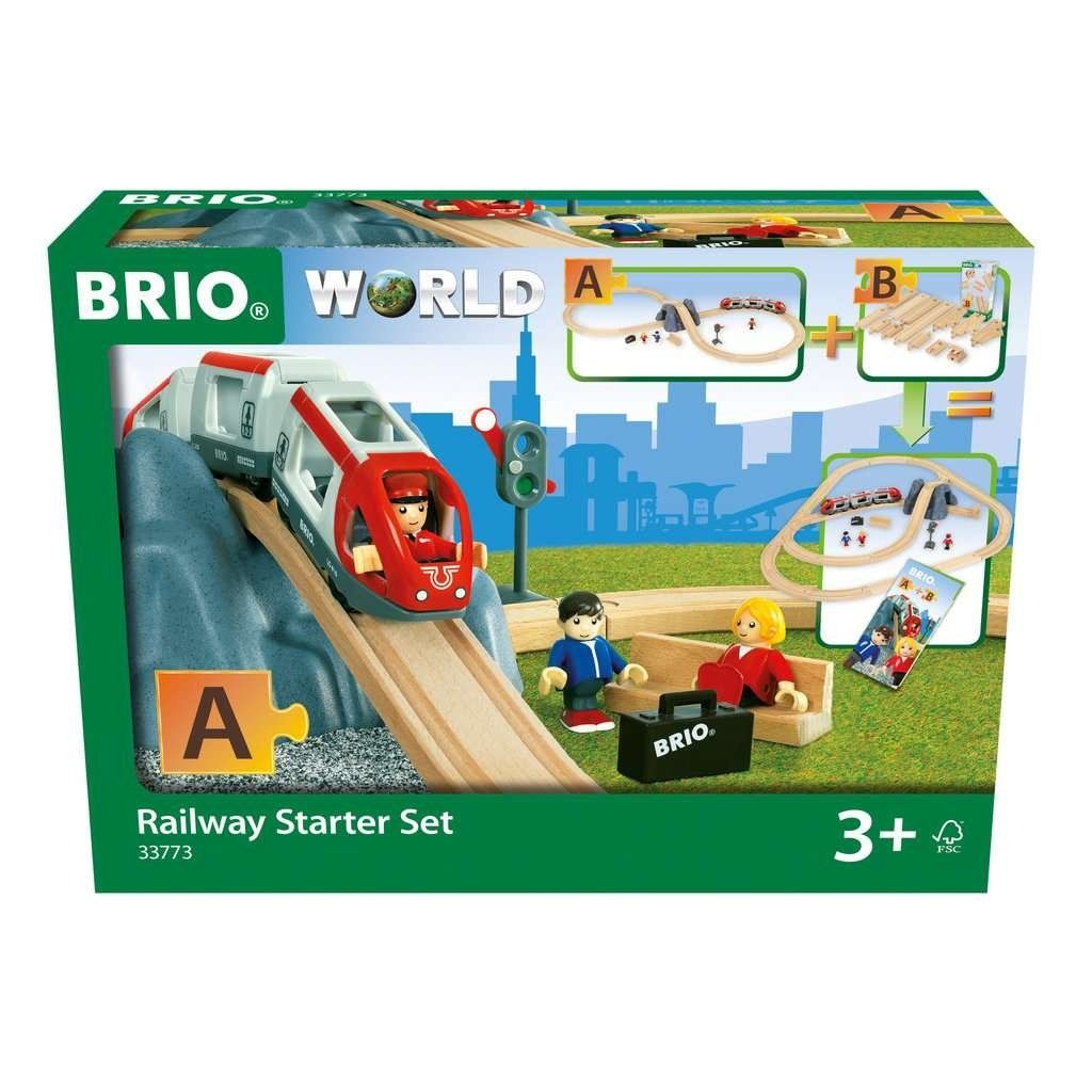 BRIO World - 33773 Railway Starter Set | 26 Piece Toy Train with Accessories and Wooden Tracks for Kids Age 3 and Up