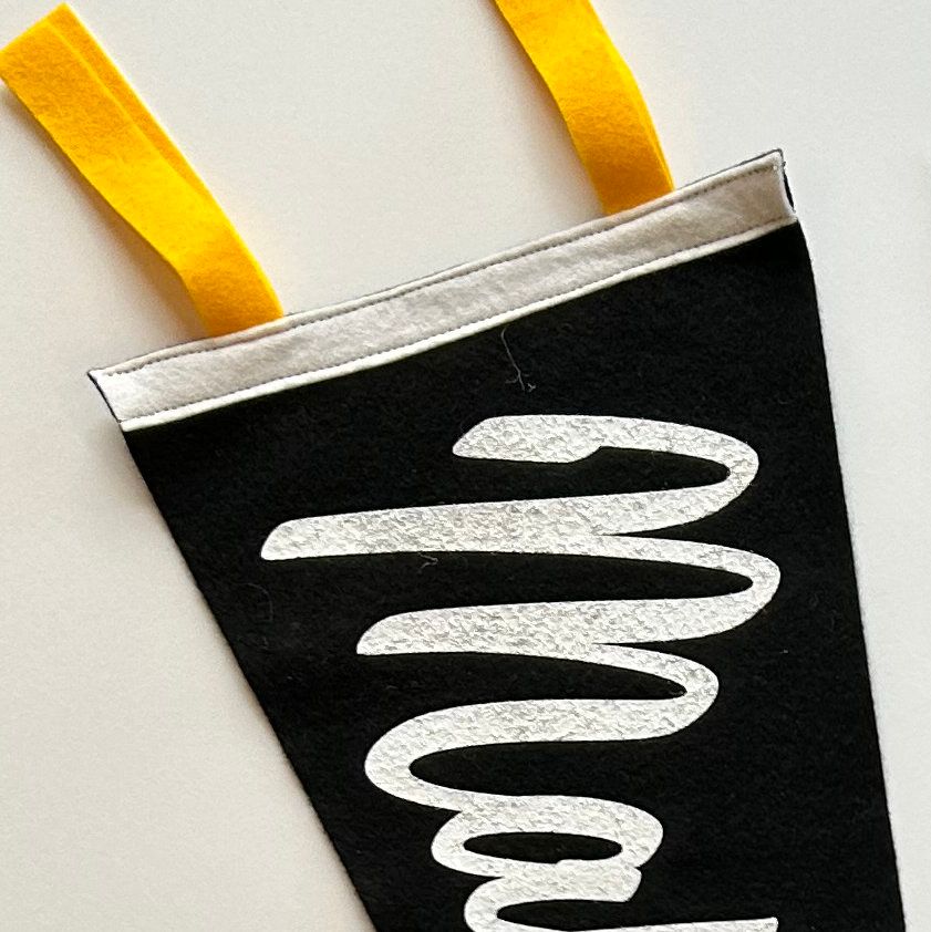 Black / White / Yellow Pennant Black / White / Yellow Pennant