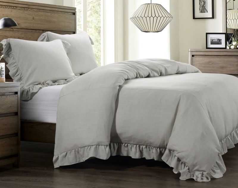 Layla Washed Linen Ruffled Bedding Set