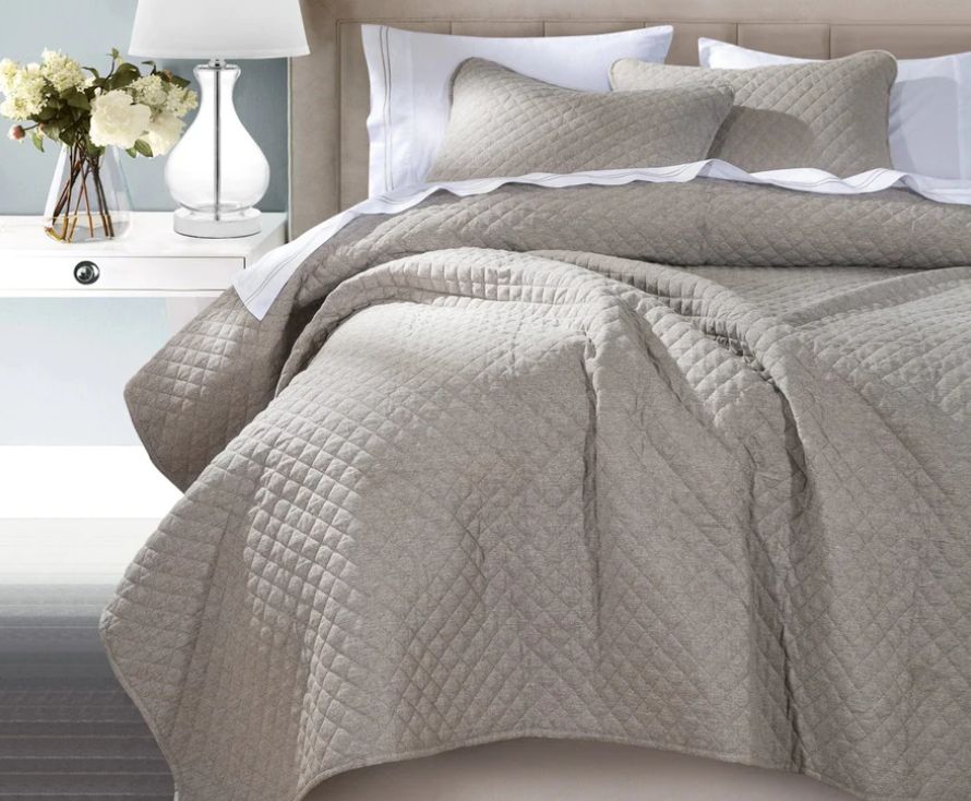 Diamond Quilted Coverlet, Size: Full/Queen, Color: Light Taupe
