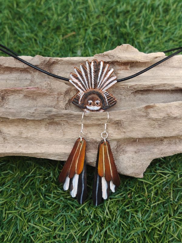 Fantail (pīwakawaka) Leather Drop Earringsp and Pendant Necklace Set