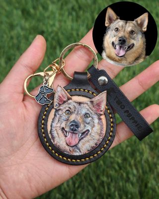 Pet Portrait Leather Hand-tooled &amp; Sculpted Keyring Keepsake
