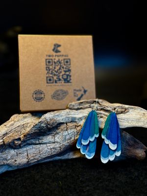 Tūī Feather Leather Drop Earrings
