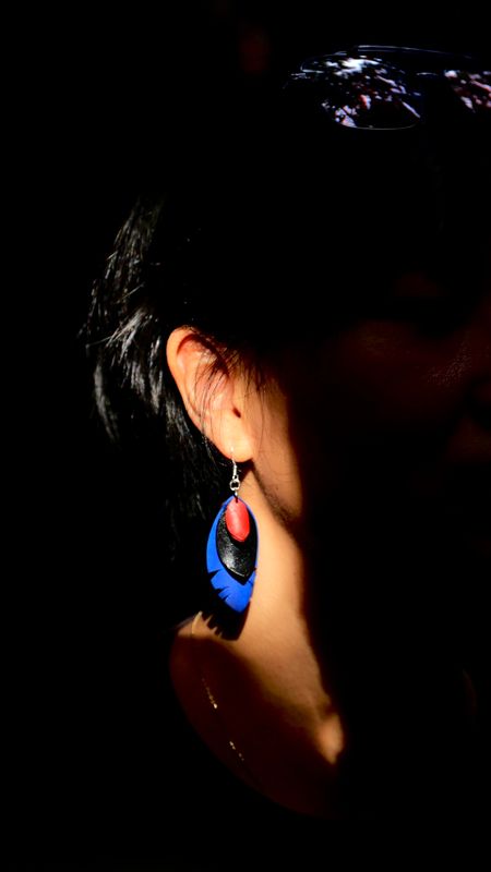 Pūkeko Feather Leather Drop Earrings Pūkeko Feather Leather Drop Earrings