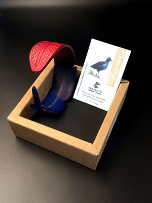 Pūkeko Rhythm Leather Feather Adjustable Cuff Pūkeko Rhythm Leather Feather Adjustable Cuff