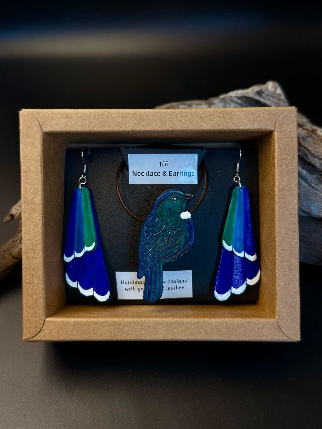 Tūī Leather Drop Earrings and Pendant Necklace Set