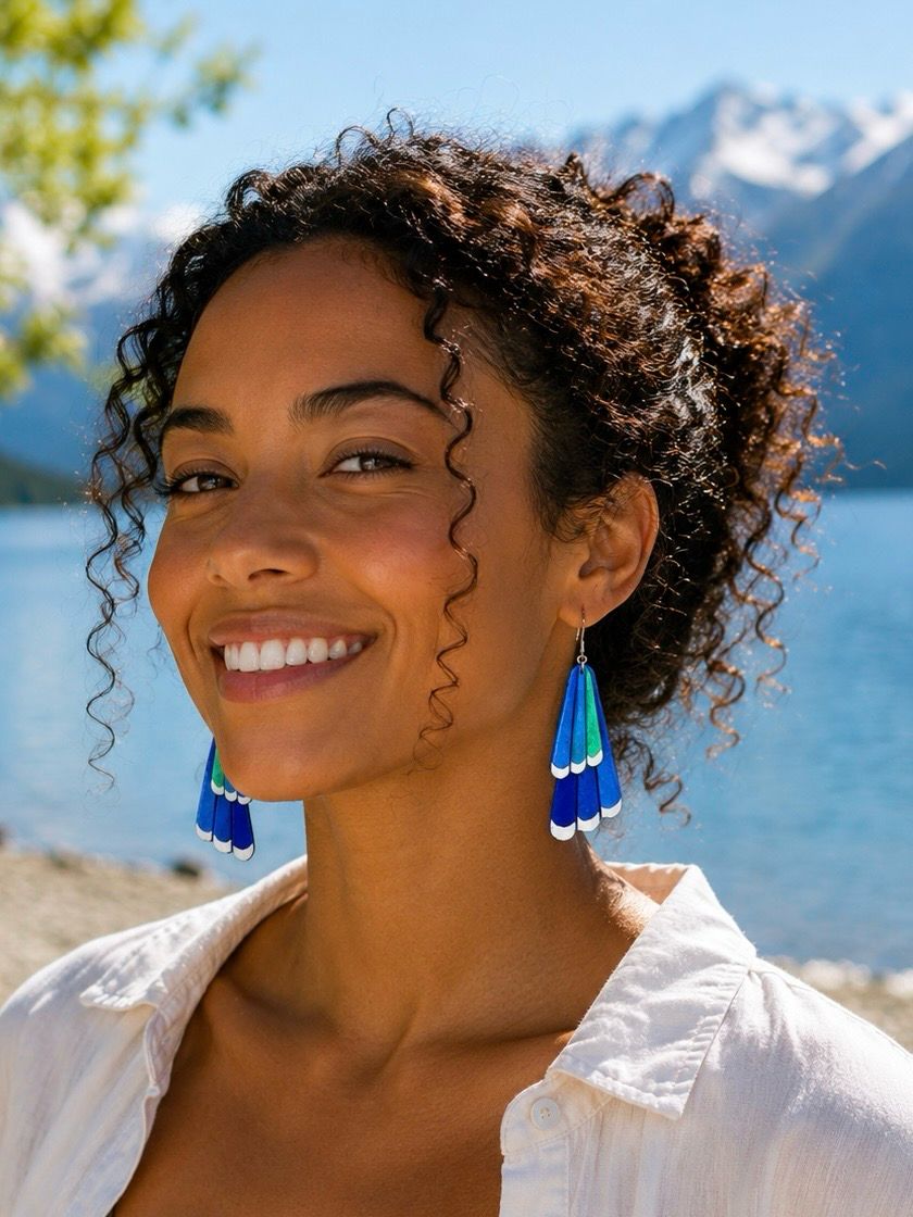 Tūī Feather Leather Drop Earrings