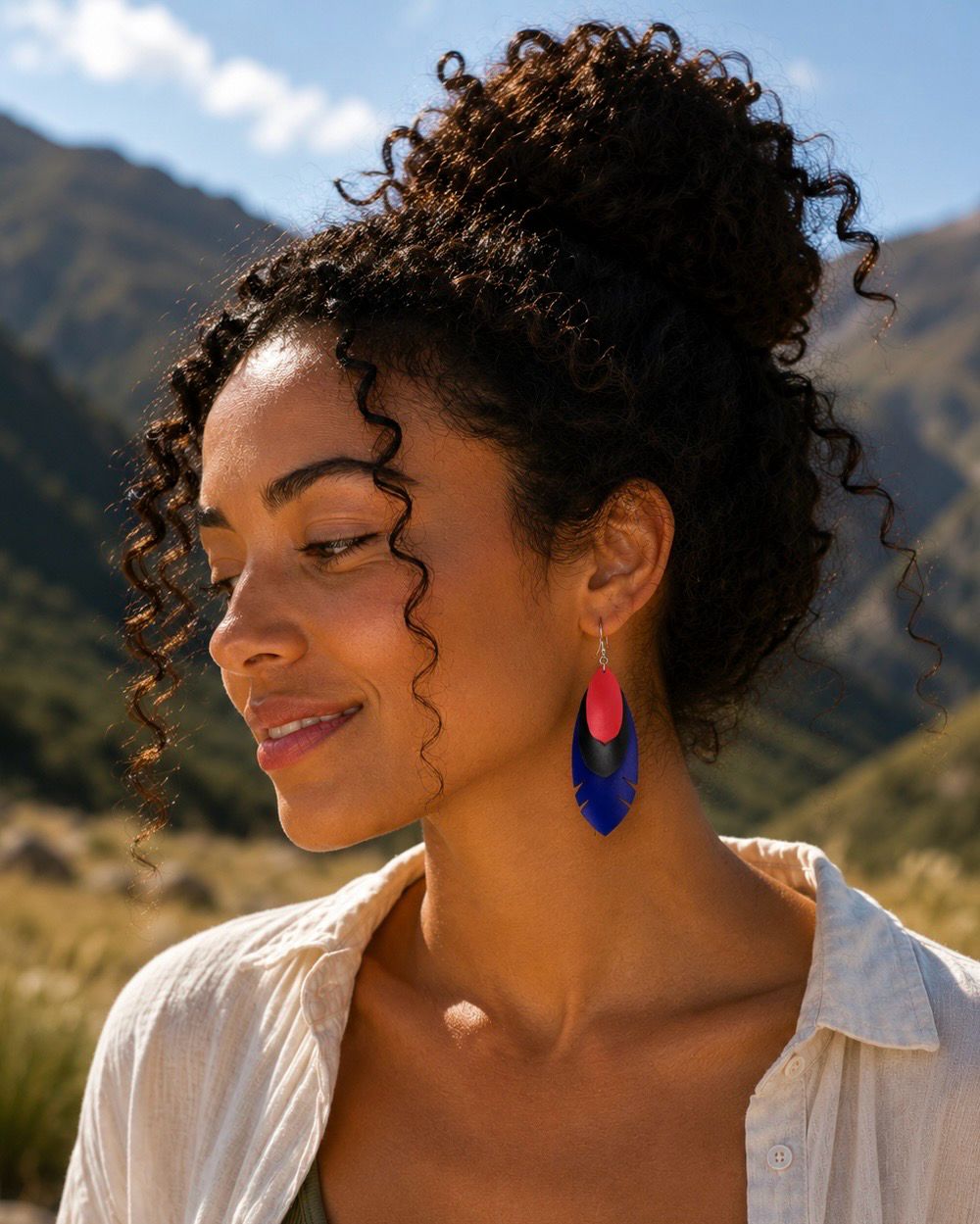Pūkeko Feather Leather Drop Earrings