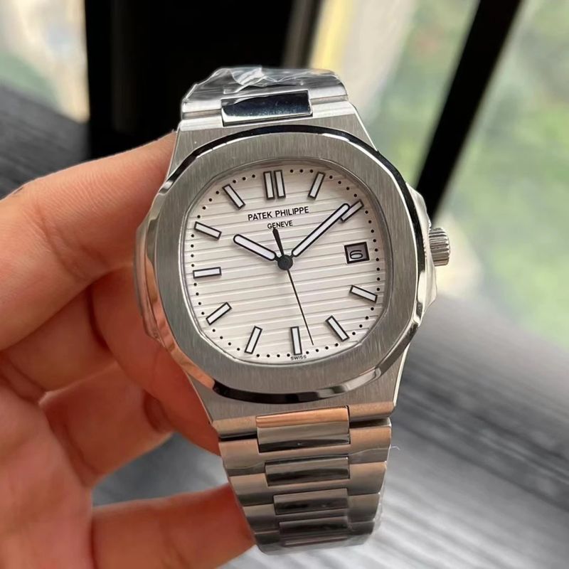 PATEK PHILIPPE NAUTILUS