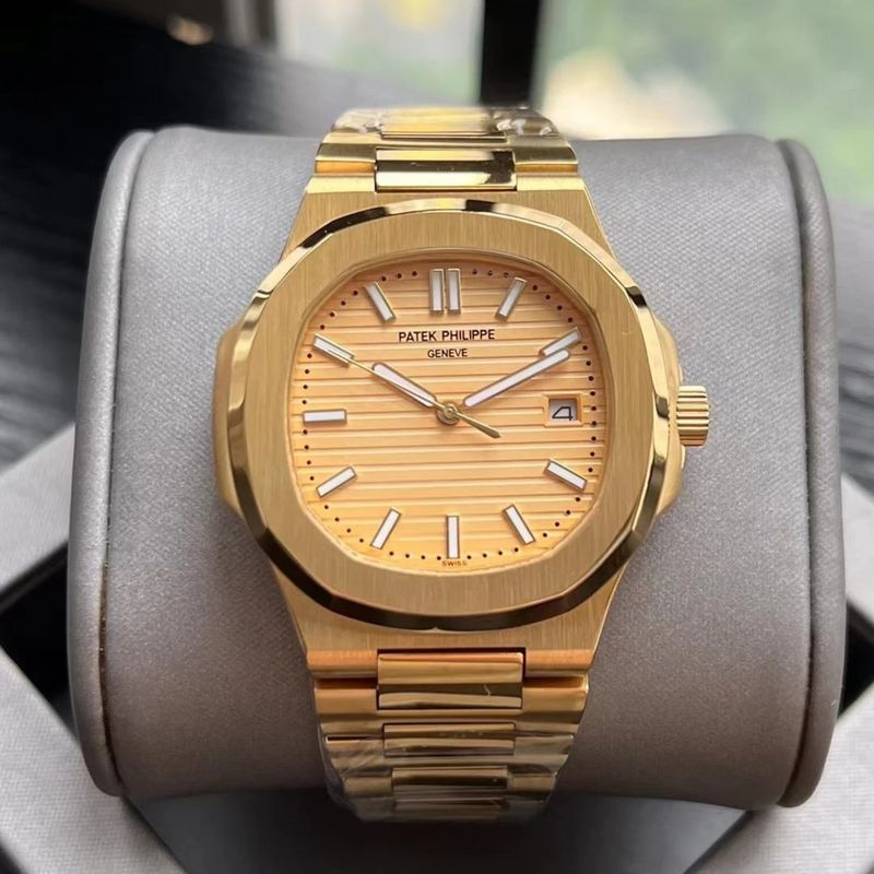 PATEK PHILIPPE NAUTILUS