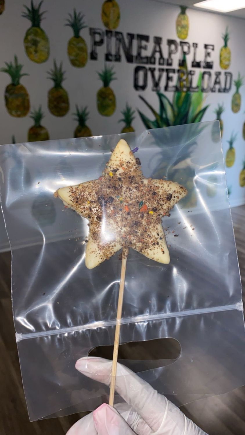 Tropical Pineapple Lollipops