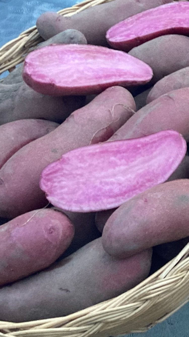 Potatoes Pink Local, 1 pound