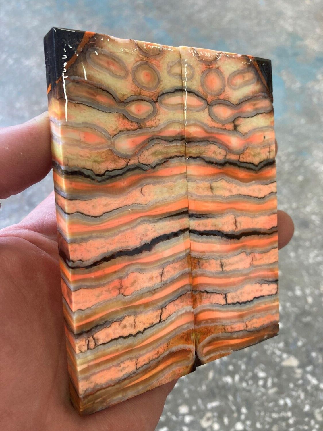 Mammoth tooth scales stabilized pair for knifehandl and handmade
#mammoth #tusk #mammothscales #mammothblock #knifehandlematerial #knifemakingcommunity #knifehandles #knifemakingsupplies #knifescales 