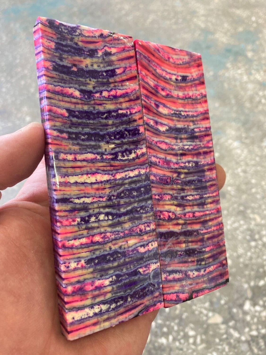 Mammoth tooth scales stabilized pair for knifehandl and handmade
#mammoth #tusk #mammothscales #mammothblock #knifehandlematerial #knifemakingcommunity #knifehandles #knifemakingsupplies #knifescales 