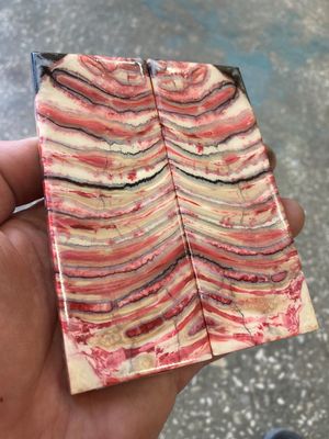 Mammoth tooth scales stabilized pair for knifehandl and handmade
#mammoth #tusk #mammothscales #mammothblock #knifehandlematerial #knifemakingcommunity #knifehandles #knifemakingsupplies #knifescales 